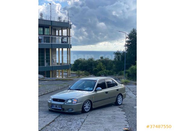 Sahibinden Hyundai Accent 1.5 1.5i GLS 2000 Model 