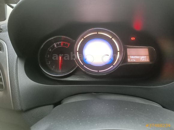 Sahibinden Renault Fluence 1.6 Touch 2013 Model
