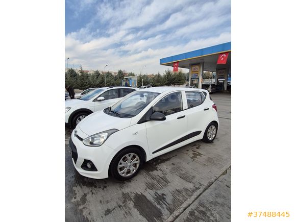 Sahibinden Hyundai i10 1.0 D-CVVT Style 2014 Model  233.000 km Beyaz