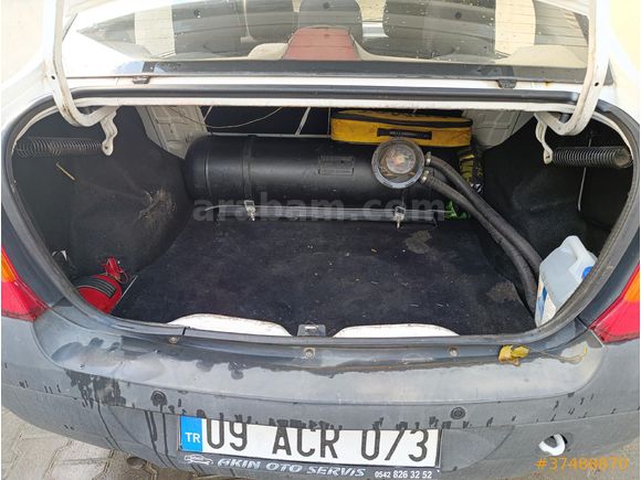 Sahibinden Dacia Logan 1.4 2006 Model  164.000 km Beyaz