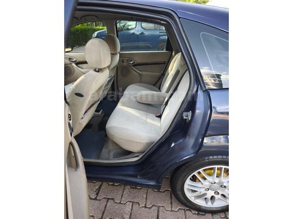 Sahibinden Ford Focus 1.6 Ghia 2002 Model