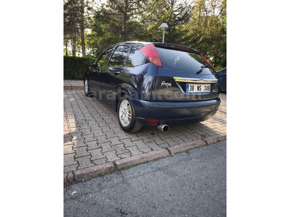 Sahibinden Ford Focus 1.6 Ghia 2002 Model
