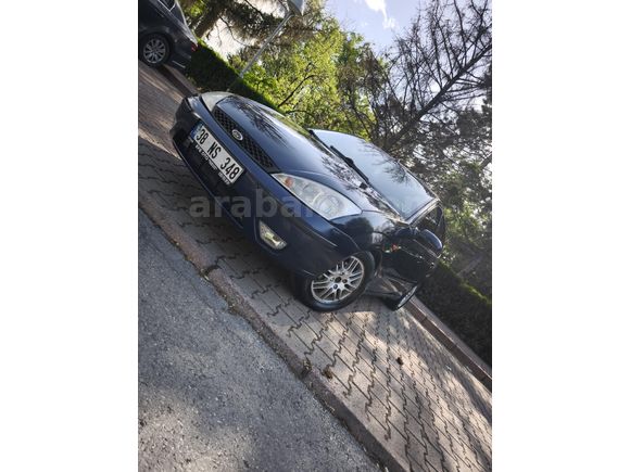 Sahibinden Ford Focus 1.6 Ghia 2002 Model