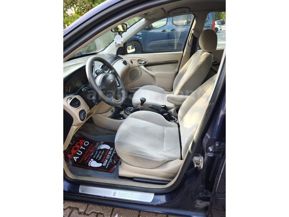 Sahibinden Ford Focus 1.6 Ghia 2002 Model