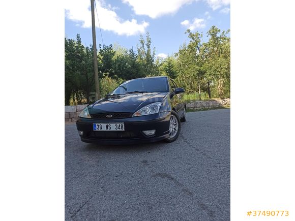 Sahibinden Ford Focus 1.6 Ghia 2002 Model