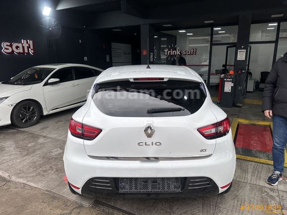 GÖZDE OTODAN 2018 MODEL OTOMATİK DEĞİŞENSİZ CLİO 1.5 DCİ