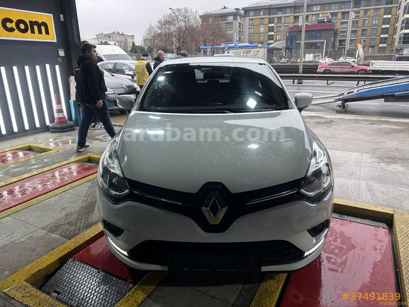 GÖZDE OTODAN 2018 MODEL OTOMATİK DEĞİŞENSİZ CLİO 1.5 DCİ