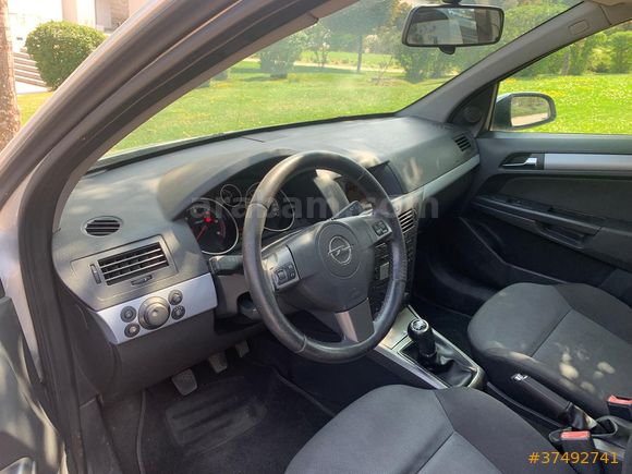 Kamu çalışanından temiz, bakımlı ve sunroof'lu Astra 1.3 dizel