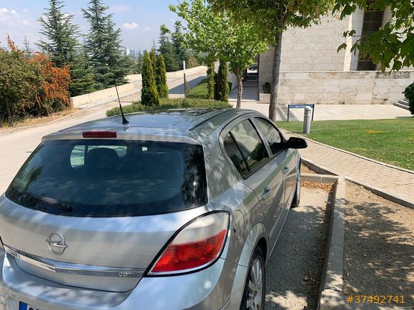 Kamu çalışanından temiz, bakımlı ve sunroof'lu Astra 1.3 dizel