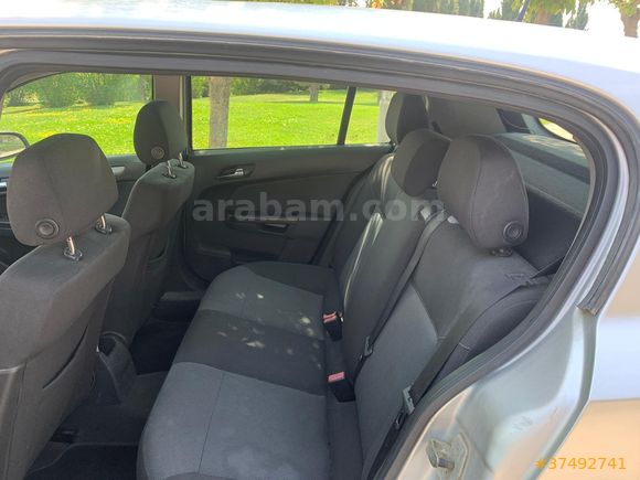 Kamu çalışanından temiz, bakımlı ve sunroof'lu Astra 1.3 dizel