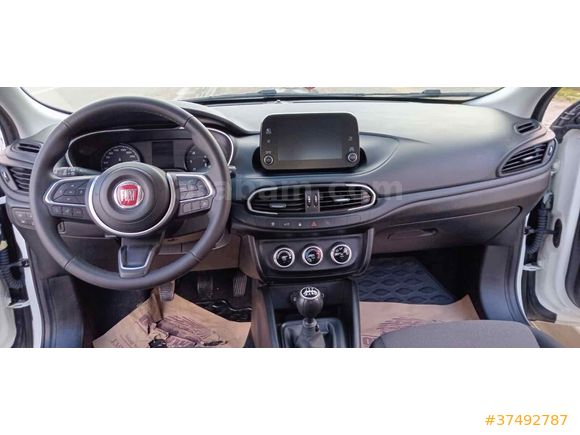 Sahibinden Fiat Egea 1.4 Fire Easy 2024 Model 