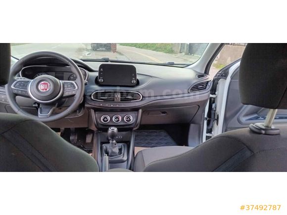 Sahibinden Fiat Egea 1.4 Fire Easy 2024 Model 