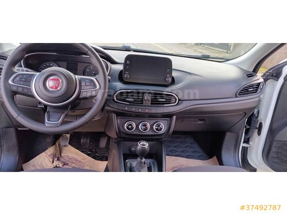 Sahibinden Fiat Egea 1.4 Fire Easy 2024 Model 