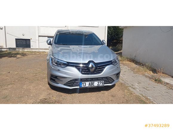 Renault Megane 1.3 TCe Touch 2025