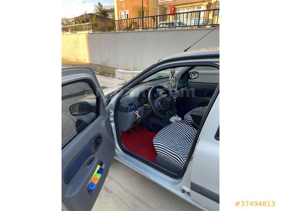 Sahibinden Renault Clio 1.4 RNA 2001 Model 