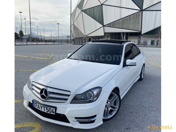 Aracım ANTALYA’DA
 HATASIZ BOYASIZ HASAR KAYITSIZ 162 KM'DE AMG 7G-TRONİC 1.6TURBO 156 HP
 