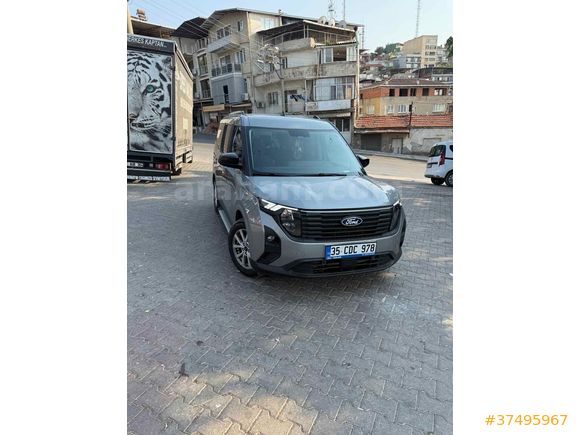 Sahibinden Ford Tourneo Courier 1.5 EcoBlue Titanium 2024 Model  7.200 km Gri