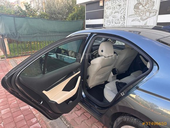 HATASIZ BOYASIZ 2021 Skoda Octavia 1.0 e-Tec Premium 62.000 km 
