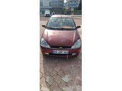 Sahibinden Ford Focus 1.6 Ghia 2001 Model  310.000 km Bordo