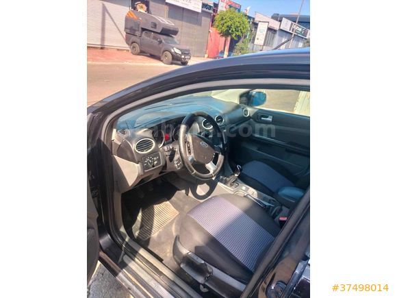 Sahibinden Ford Focus 1.6 TDCi Titanium 2010 Model 