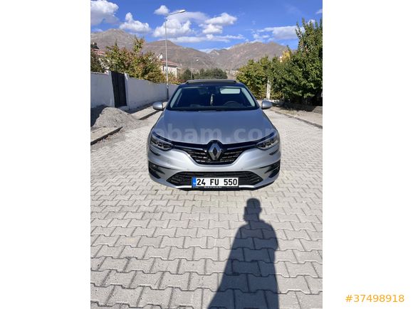 Sahibinden Renault Megane 1.3 TCe Icon 2023 Model 