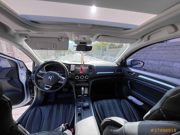 Sahibinden Renault Megane 1.3 TCe Icon 2023 Model 