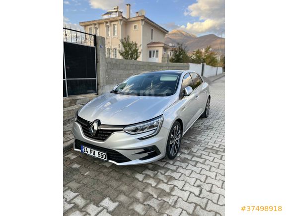 Sahibinden Renault Megane 1.3 TCe Icon 2023 Model 
