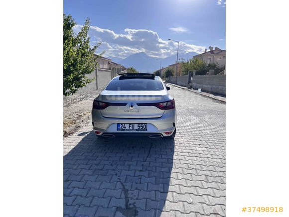Sahibinden Renault Megane 1.3 TCe Icon 2023 Model 