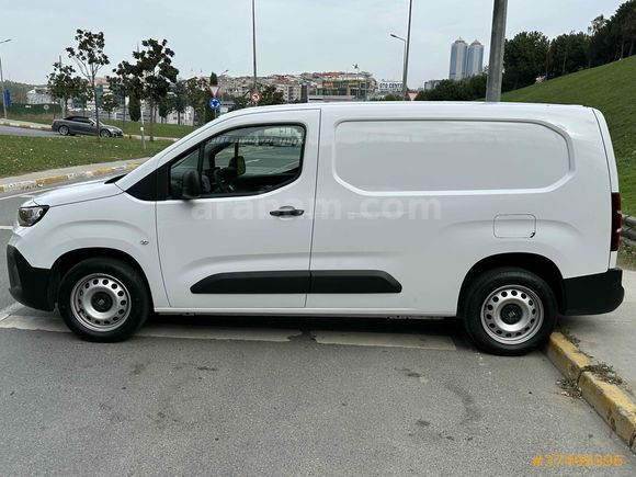 FİAT DOBLO1.5BLUE HD MAXİ 2+1 HATASIZ BOYASIZ GARANTİLİ 2025 ÇIKIŞLI  