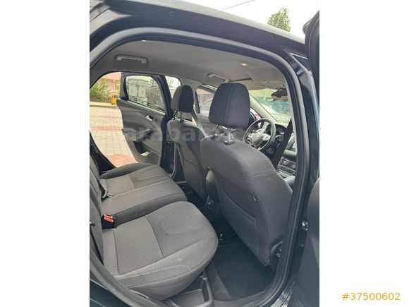 Sahibinden Ford Focus 1.6 TDCi Titanium 2014 Model