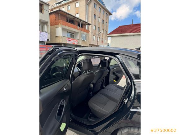 Sahibinden Ford Focus 1.6 TDCi Titanium 2014 Model