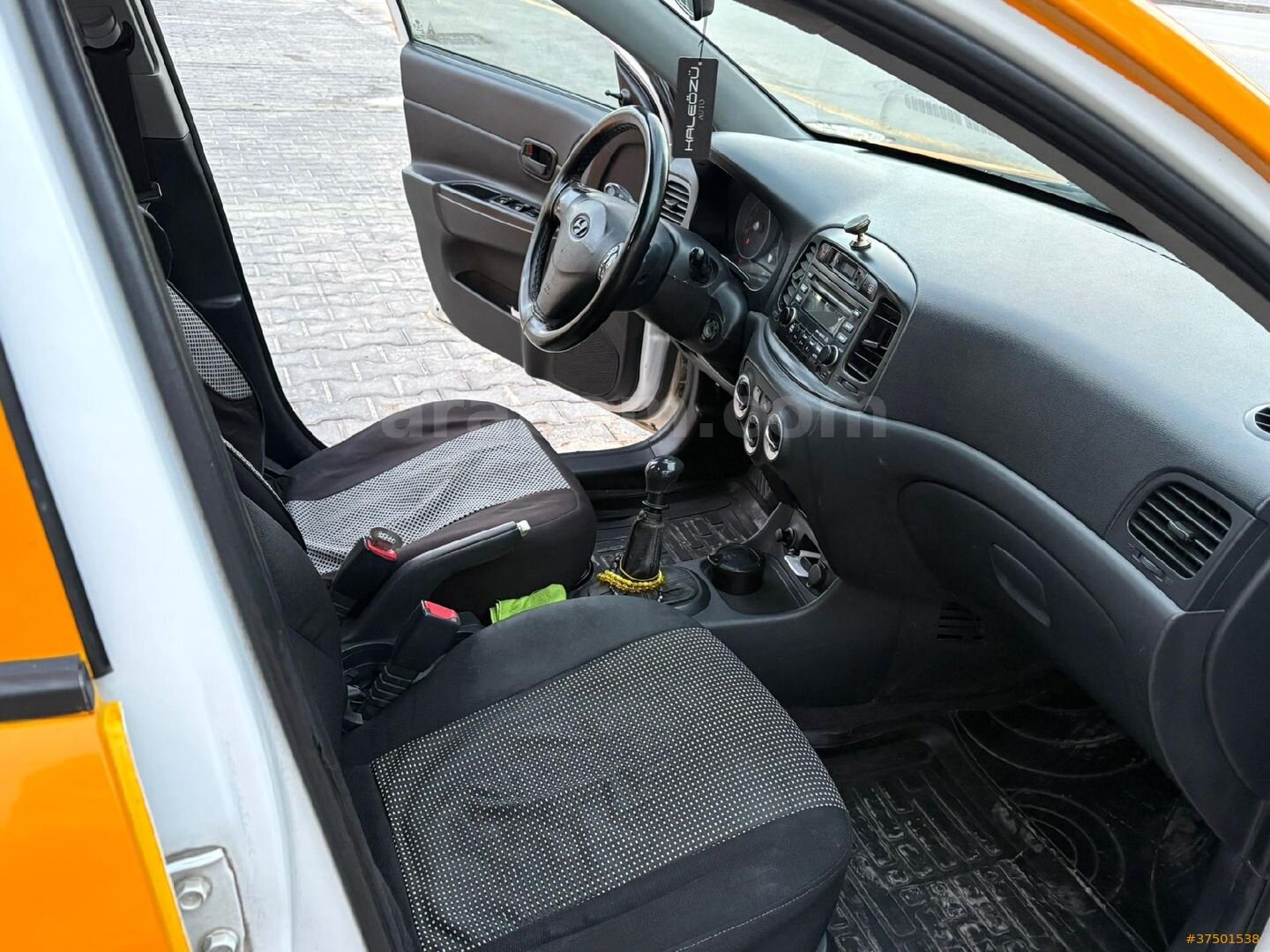 Galeriden Hyundai Accent Era 1.6 Team 2010 Model Ankara 630.000 km Sarı 6