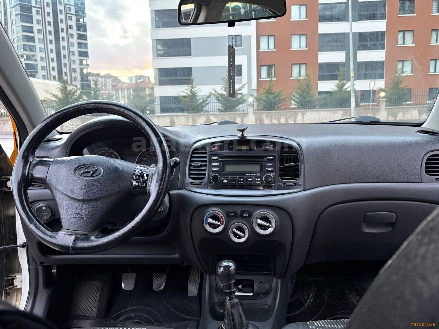 Galeriden Hyundai Accent Era 1.6 Team 2010 Model Ankara 630.000 km Sarı 4