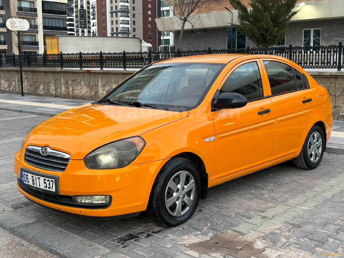 Galeriden Hyundai Accent Era 1.6 Team 2010 Model Ankara 630.000 km Sarı 3