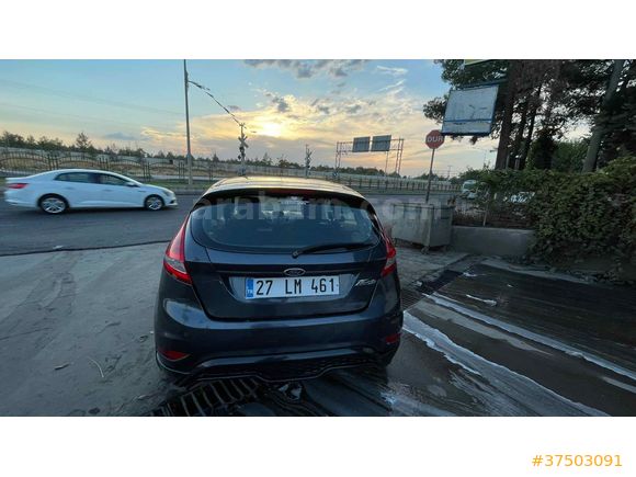 Sahibinden Ford Fiesta 1.25 Trend 2010 Model 