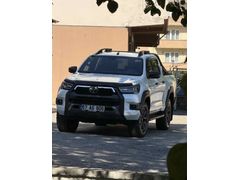 Sahibinden Toyota Hilux 2.4 D-4D 4x4 Invincible 2023 Model Zonguldak