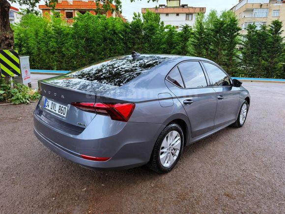 Sahibinden Skoda Octavia 1.5 e-Tec Elite 2021 Model