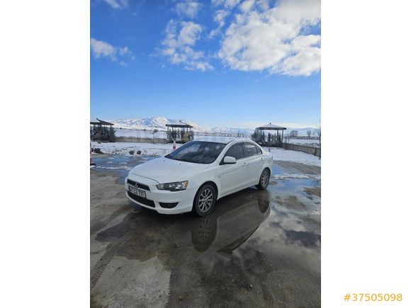Sahibinden Mitsubishi Lancer 1.6 Invite 2013 Model  159.800 km Beyaz