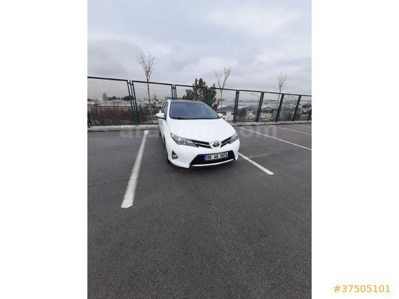 Sahibinden Toyota Auris 1.6 Advance Skypack 2015 Model
