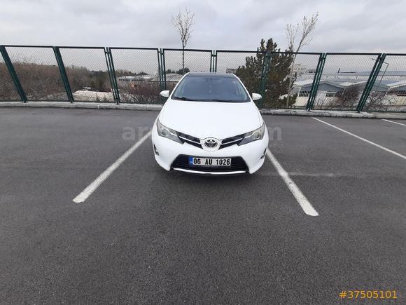 Sahibinden Toyota Auris 1.6 Advance Skypack 2015 Model