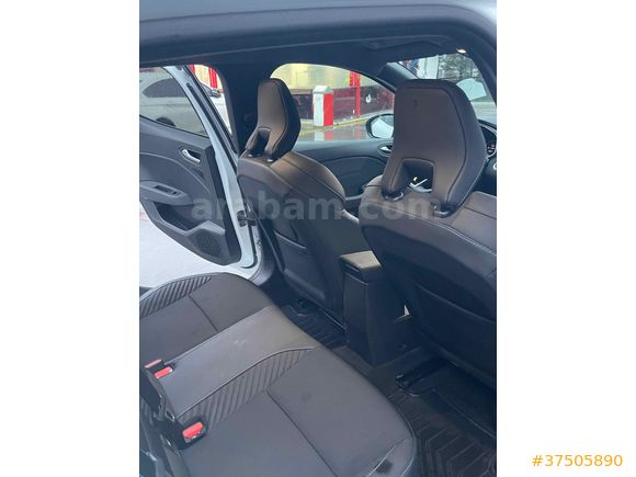 Sahibinden Renault Clio 1.0 TCe Techno Esprit Alpine 2025 Model 