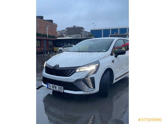 Sahibinden Renault Clio 1.0 TCe Techno Esprit Alpine 2025 Model 