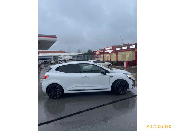 Sahibinden Renault Clio 1.0 TCe Techno Esprit Alpine 2025 Model 