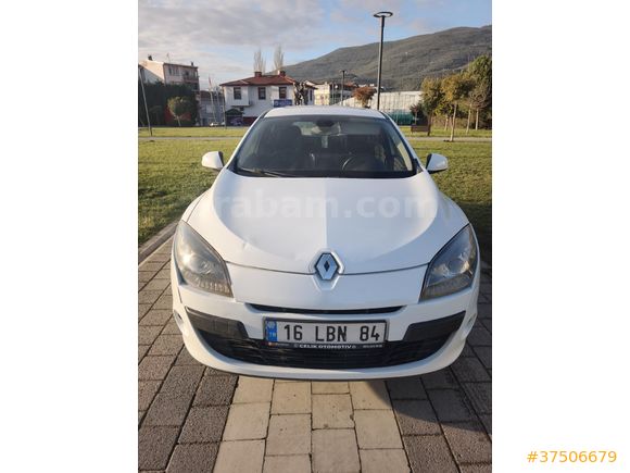 Sahibinden Renault Megane 1.5 dCi Dynamique 2012 Model Bursa