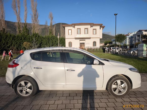 Sahibinden Renault Megane 1.5 dCi Dynamique 2012 Model Bursa