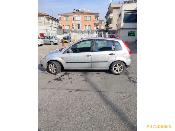 Sahibinden Ford Fiesta 1.4 Comfort 2005 Model