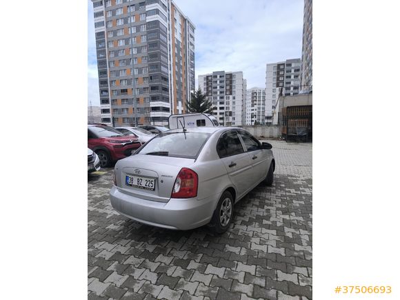 Sahibinden Hyundai Accent Era 1.4 Team 2011 Model