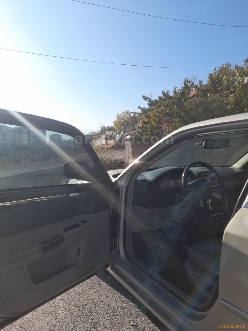 Sahibinden Chrysler 300 C 3.0 CRD 2008 Model Kayseri 340.000 km Gri 6