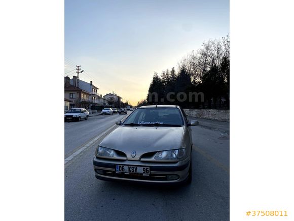 Sahibinden Renault Megane 2.0 RXT 1998 Model