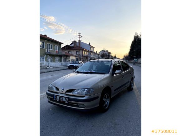Sahibinden Renault Megane 2.0 RXT 1998 Model